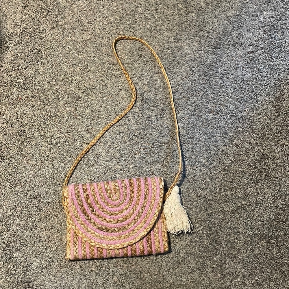 Woven straw bag